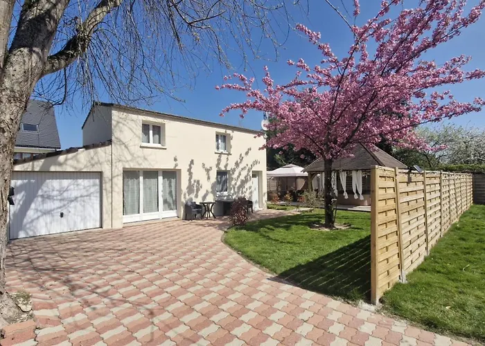 Les Trois Palmiers - Jardin, Jacuzzi Privatifs