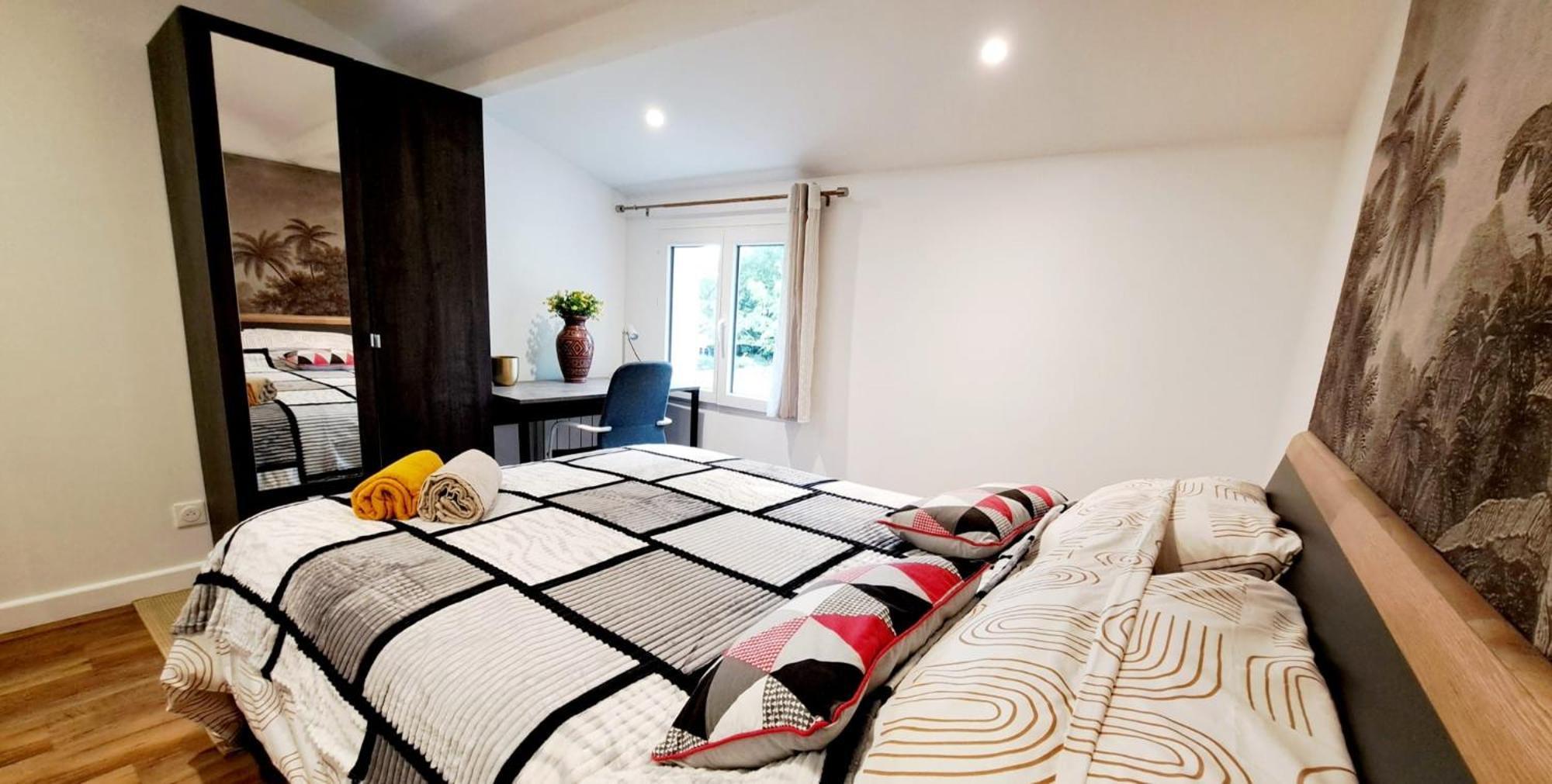 Holiday home Les Trois Palmiers - Jardin, Jacuzzi Privatifs *