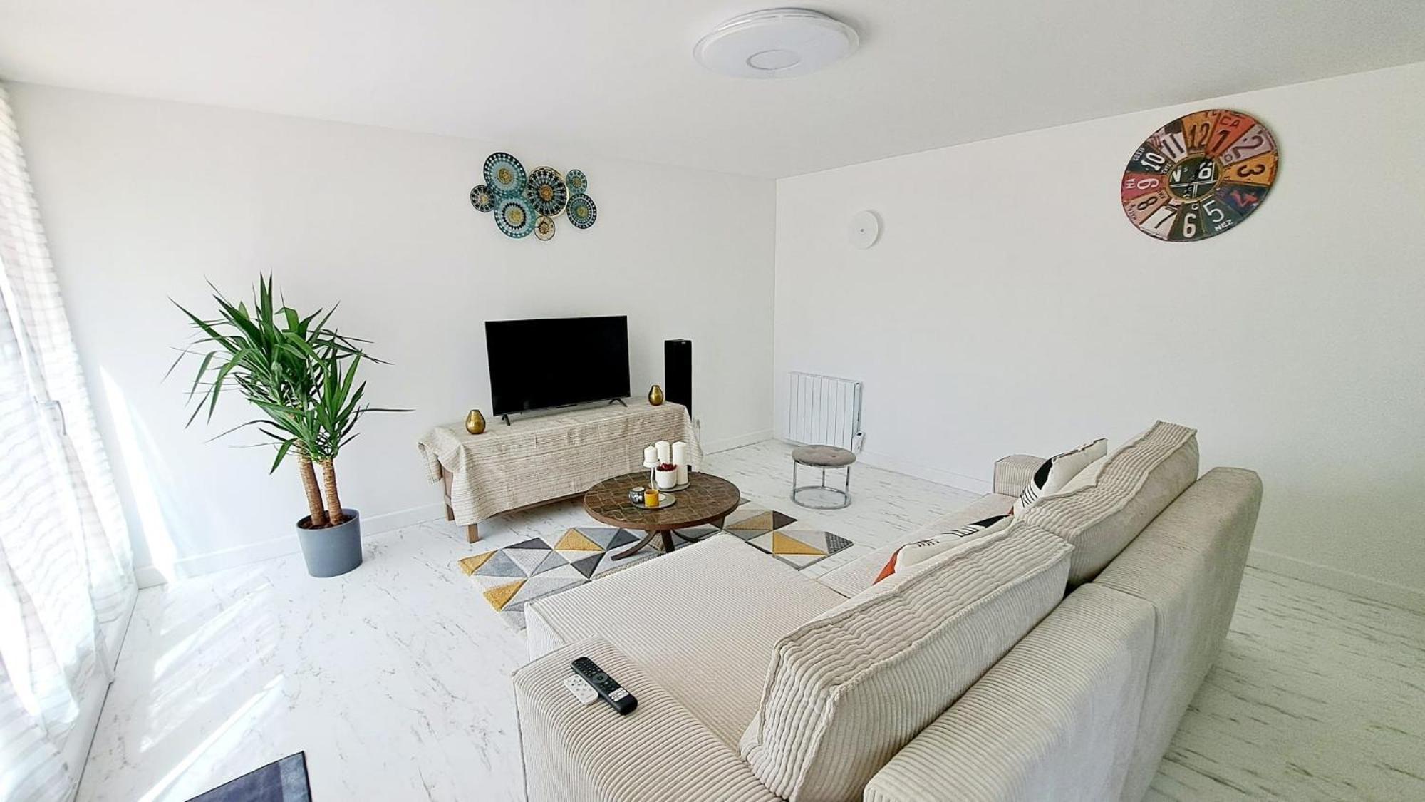 Les Trois Palmiers - Jardin, Jacuzzi Privatifs Holiday home *