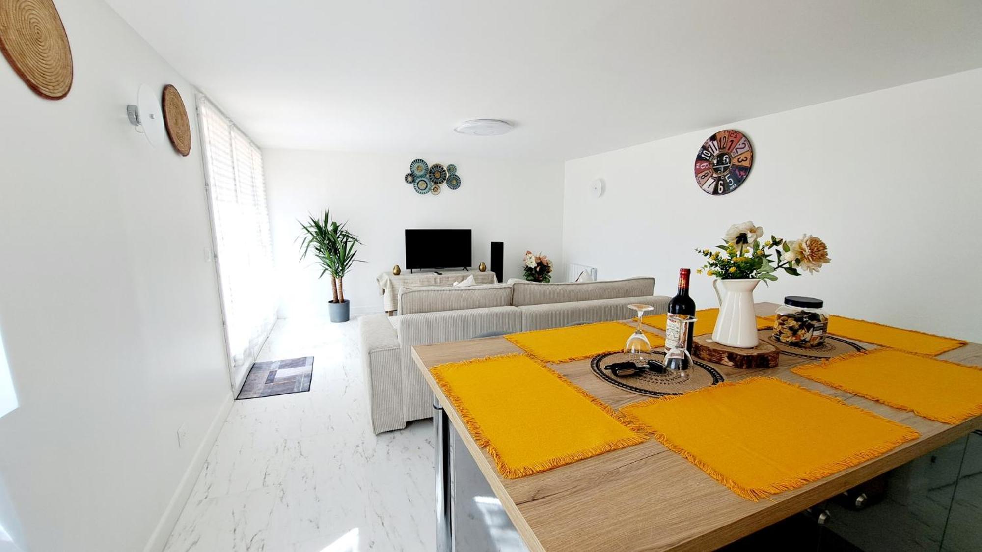 Les Trois Palmiers - Jardin, Jacuzzi Privatifs Holiday home
