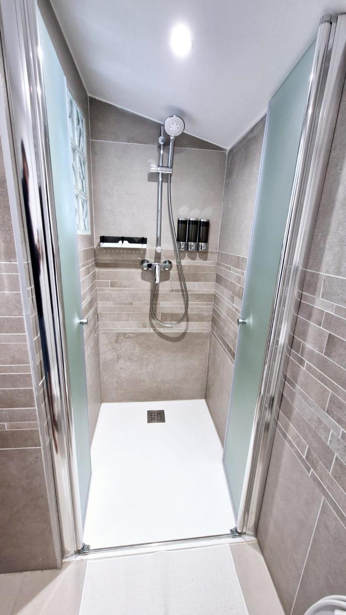 Les Trois Palmiers - Jardin, Jacuzzi Privatifs Les Breviaires