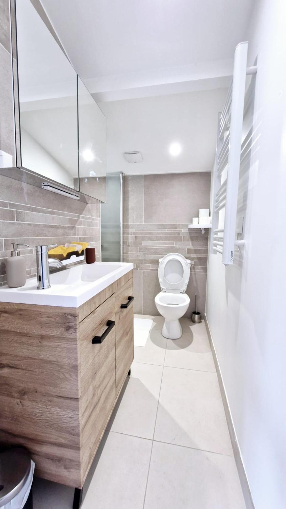 Les Trois Palmiers - Jardin, Jacuzzi Privatifs * Les Breviaires